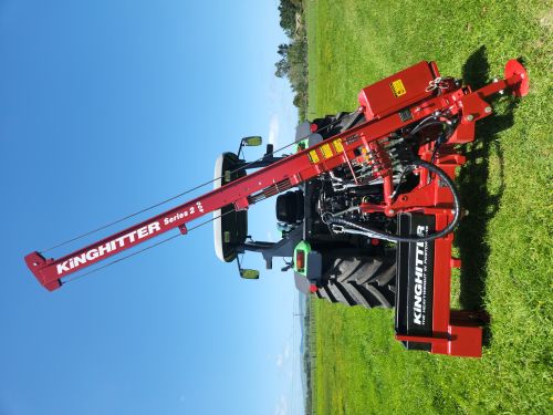 New Post diver for sale with hinge mast and side mount unit showing spade in holder and counterweight